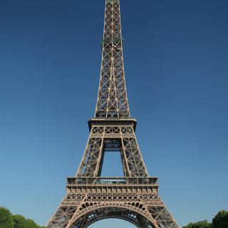 AUDIOGUIDED VISIT OF THE EIFFEL TOWER (SKIP THE LINE)